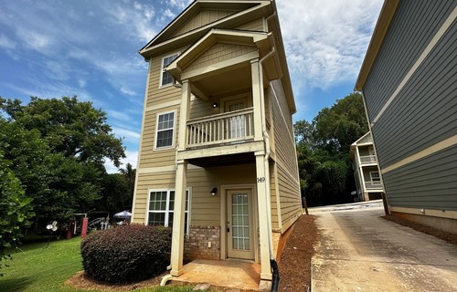 149 strickland ave 19